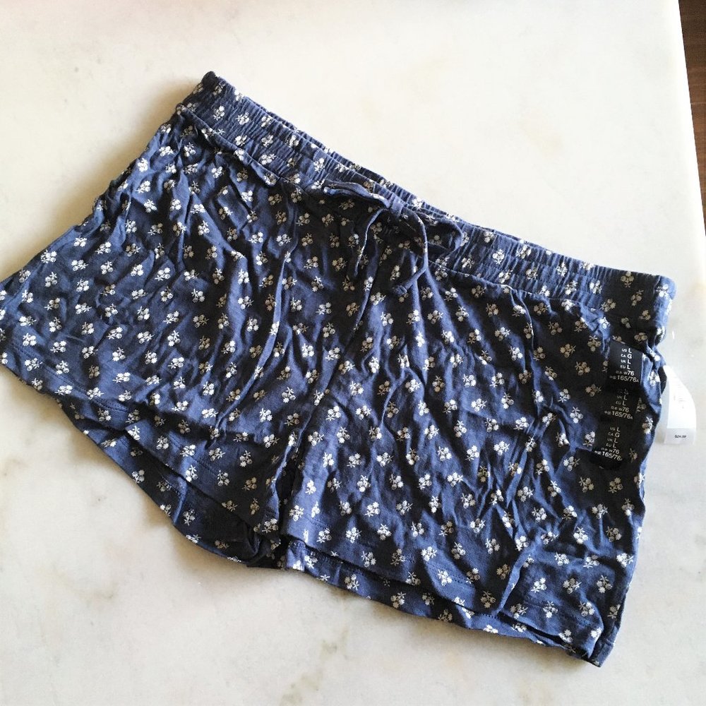 New! NWT Gap body pajama shorts flower print (blue & white) soft, floral